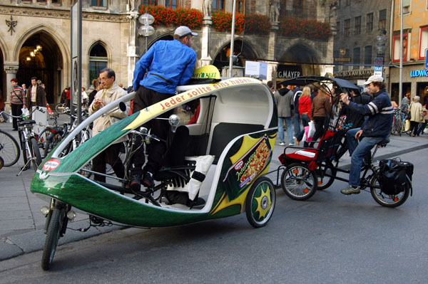 Modern Bicycle Rickshaws, Marienplatz