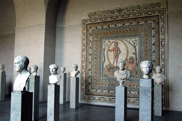 Gallery XI - Roman busts
