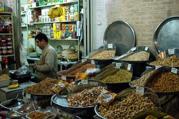 Mixed nuts, Isfahan