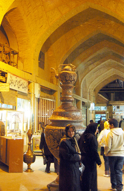 Bazaar arcade around Imam Square