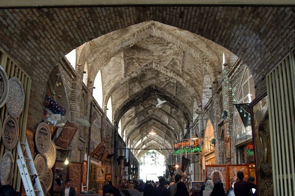 Bazaar arcade leading west from Imam Square