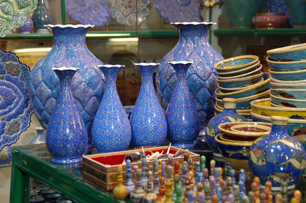 Enamel ware shop, Isfahan