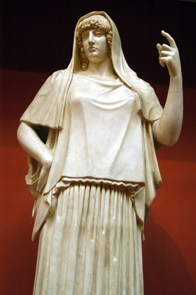 Hestia Giustiniani (Torlonia Museum, Rome)