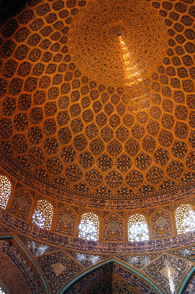 Interior dome, Sheikh Lotfollah Mosque