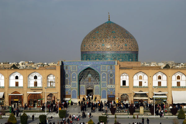 Sheikh Lotfollah Mosque from Ali Qapu Palace