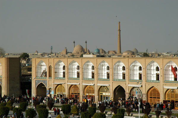 Imam Square with the Jameh Mosque in the distance