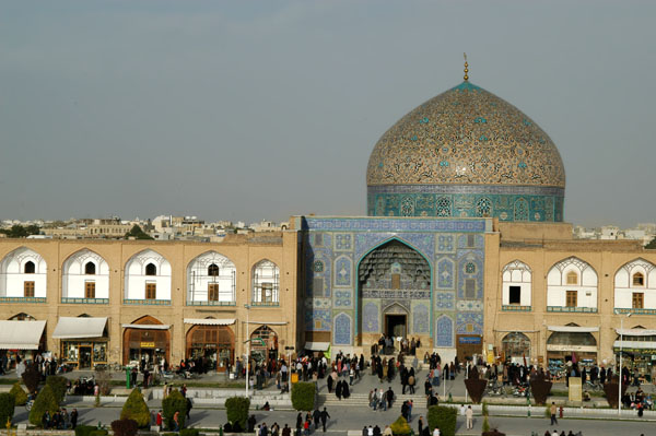 Sheikh Lotfollah Mosque from Ali Qapu Palace