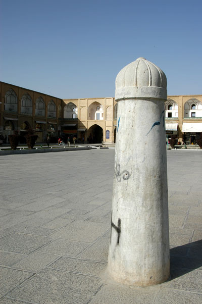 Polo goal post, Imam Square