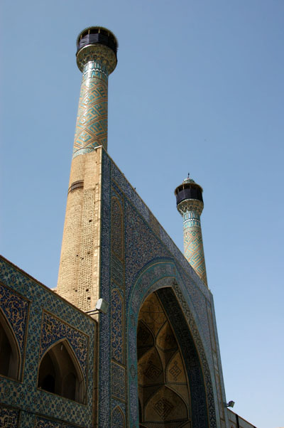 South iwan with minarets