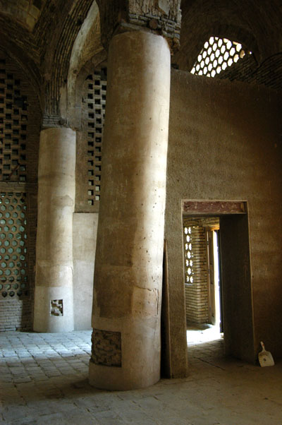 Column propped up by brickwork after Iran-Iraq War damage