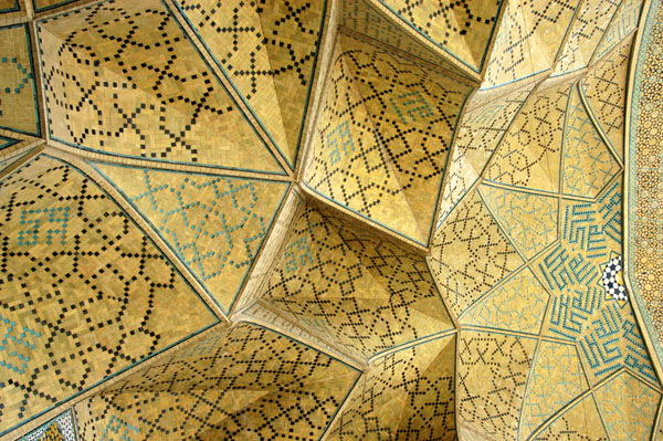 Detail of the ceiling of the west iwan's half dome