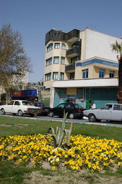 Road side garden, Isfahan