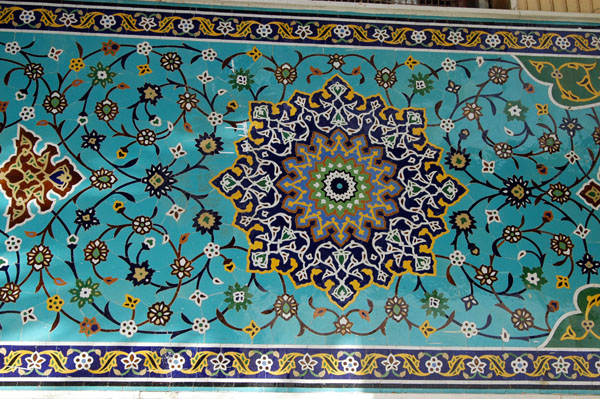 Mosaic tiles resembling a Persian carpet, Khanju Square