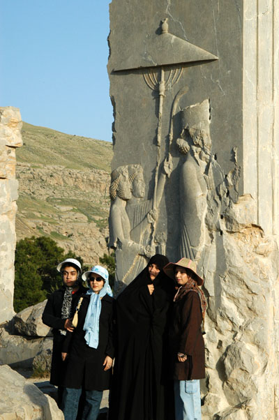 Iranian tourists, Palace of Darius I