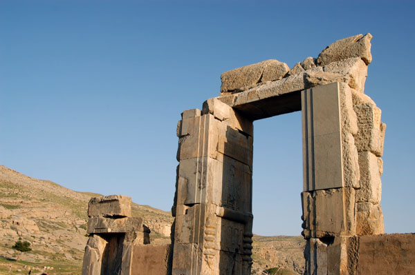 Gateway, Palace of 100 Columns