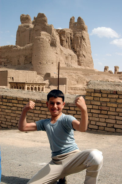 Ehsan posing with the fort of Naein