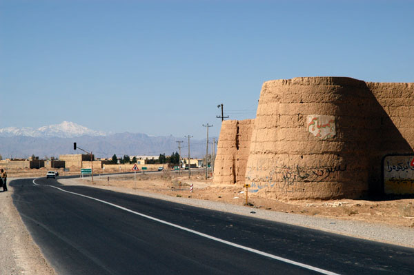 Caravanserai along the road outside Abarqu