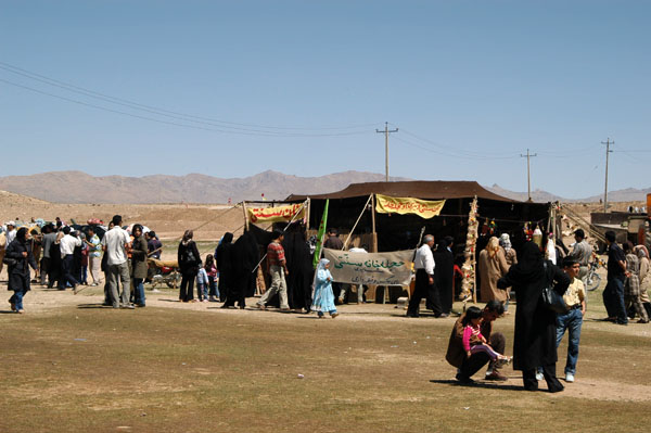 Nomad camp popular with Iranian tourists during No Ruz