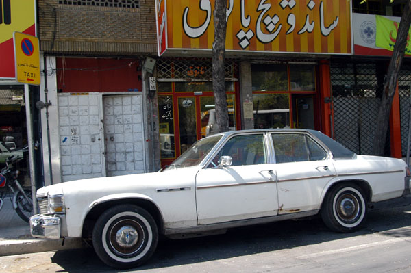 Big old American car, Shiraz