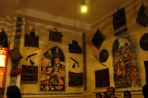 Tea House & Restaurant Saray-e Mehr, Bazar-e Vakil