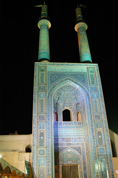 Jameh Mosque, night