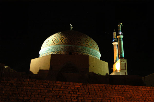 Jameh mosque from the south at night