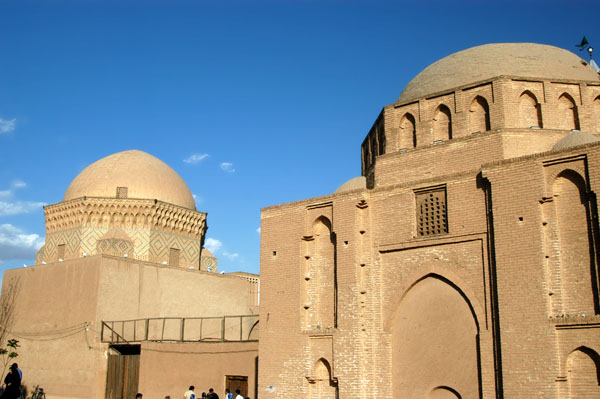 Alexanders Prison and the Tomb of the 12 Imams, 11th Century