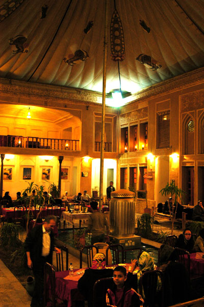 Malek-o Tojjar restaurant, Yazd