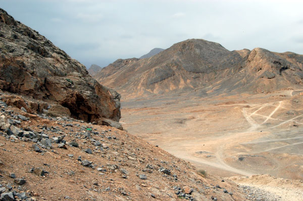 Rugged mountain scenery behind the Silent Towers