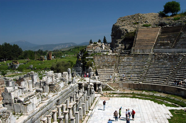 The Great Theatre could seat 25,000 people