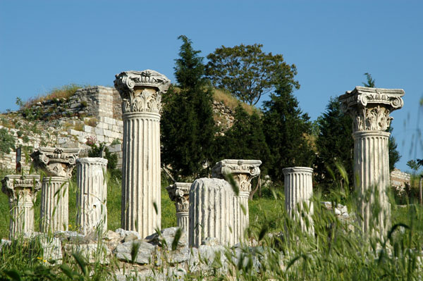 Pillars of an excavated cistern, Seluk