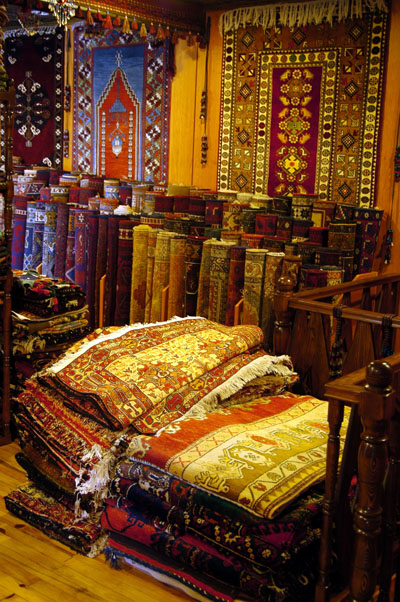 Carpet shop, Seluk