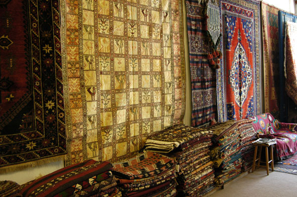 We weren't in the market for a carpet, which made this shop a pleasant place because there was no unwanted pressure to buy.
