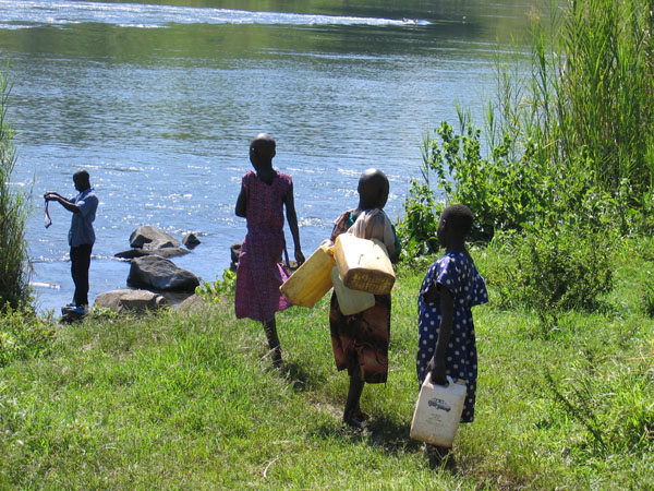 Young girls coming to fetch water from the Nile