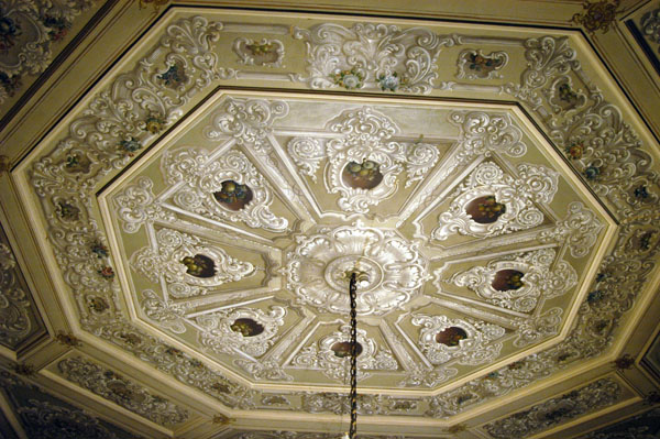 Another trompe d'oeille ceiling