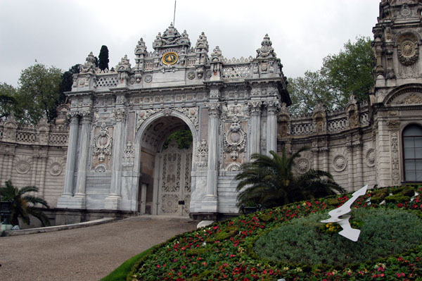 Gateway, Dolmabahce Palace