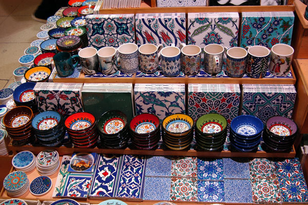 Ceramic bowls, mugs and tiles