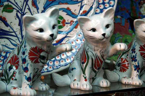 Ceramic cats