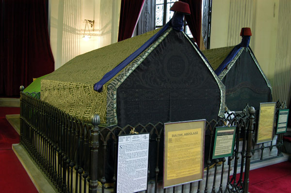 The Tomb of Sultan Mahmut II (1789-1839)