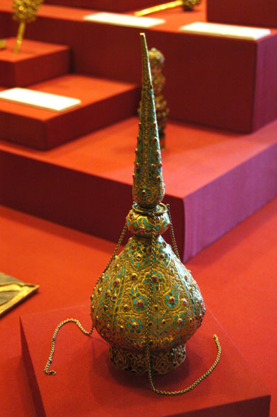 Rosewater bottle, Ottoman, last quarter 16th C