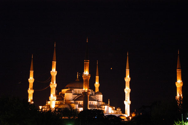 Sultanahmet Mosque (Blue Mosque) at night