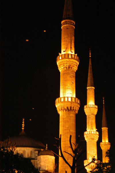 3 of Sultanahmet Mosque's 6 minarets