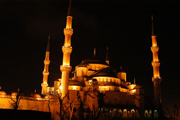 Sultanahmet Mosque (Blue Mosque) from the roof of the Sultan Hill Hotel at night