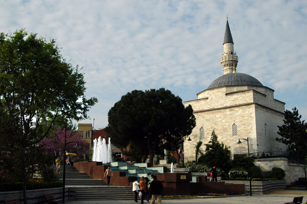 Small mosque along the main road at the Sultanahmet Metro station