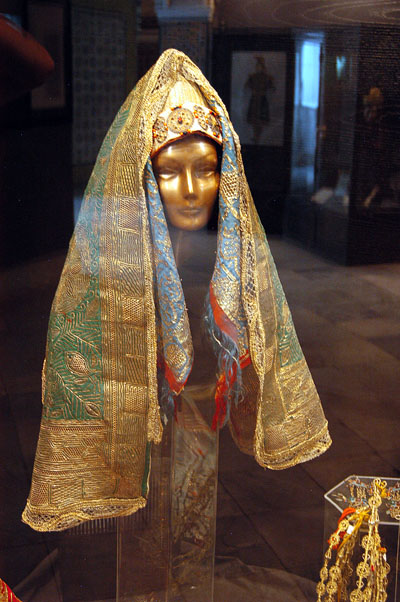 Traditional costume, Islamic Museum, Bardo