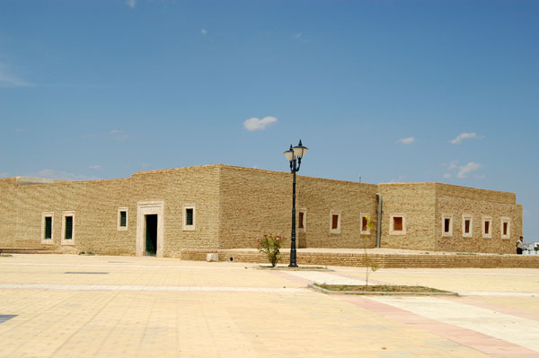 Low building outside the Aghlabid Basins, Kairouan