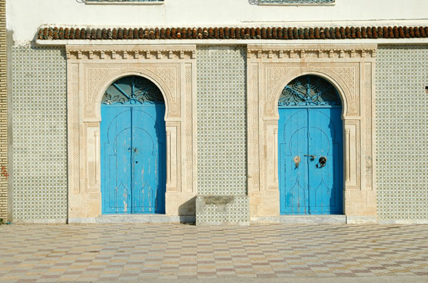 Double blue doors, Rue de la Kasbah, Kairouan