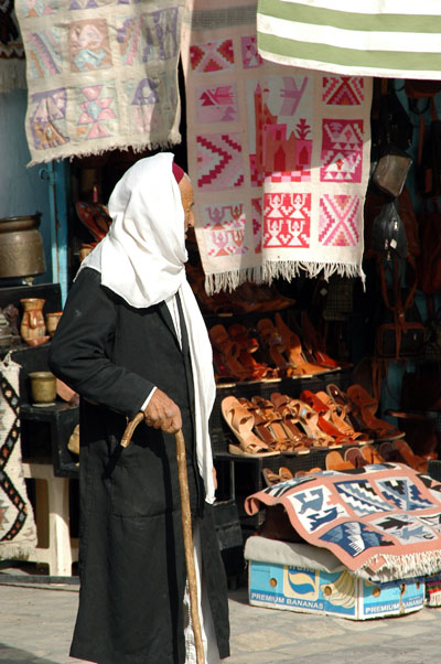 Old man in traditional clothes, Kairouan