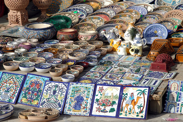 Tunisian ceramics on sale in Kairouan