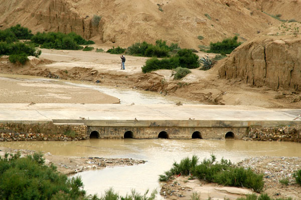 There's a little bit of water in the Oued El Hatab, Kasserine